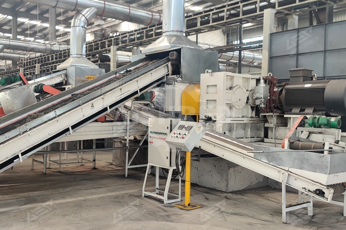 Unidad de Molienda de Caucho para Línea de Tratamiento de Neumáticos Fuera de Uso en Henan, China