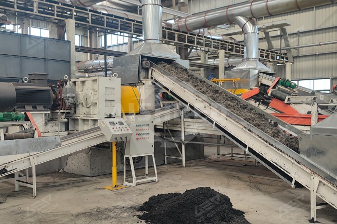 Trituradora de caucho para el proyecto de eliminación de neumáticos usados en Henan, China