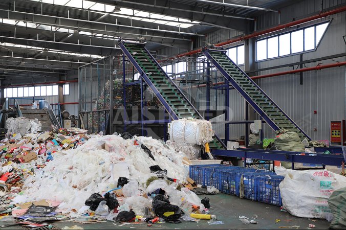 Proyecto de clasificación y reciclado de residuos plásticos en Zhengzhou (China)
