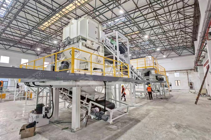 Trituradora de un solo eje para el proyecto de conversión de residuos de construcción combustibles en combustible alternativo en Shanghái