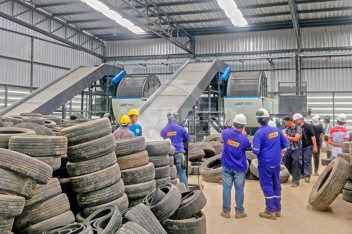 Línea de reciclaje de neumáticos de desecho en Tailandia
